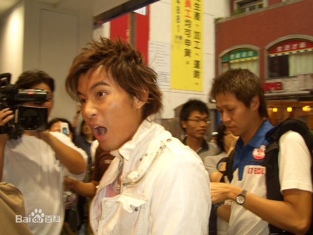 许绍洋(Ambrose)参加新片宣传壁纸壁纸