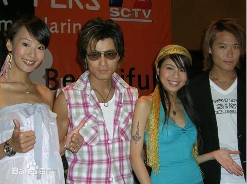 许绍洋(Ambrose)参加新片宣传壁纸壁纸