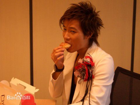 许绍洋(Ambrose)参加新片宣传壁纸壁纸