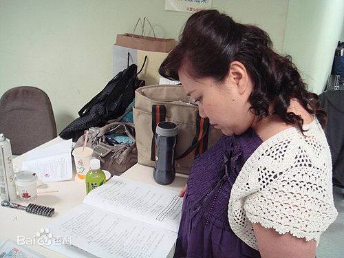 钟欣凌生活照壁纸壁纸