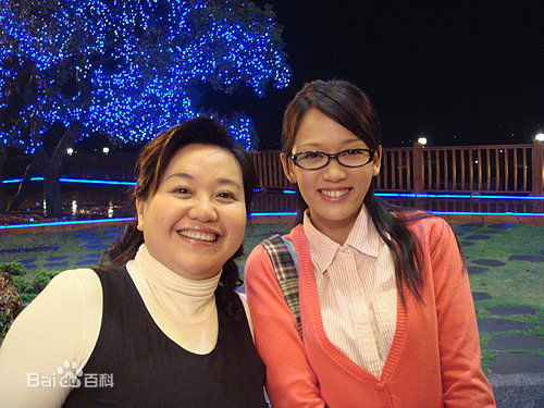 钟欣凌生活照壁纸壁纸