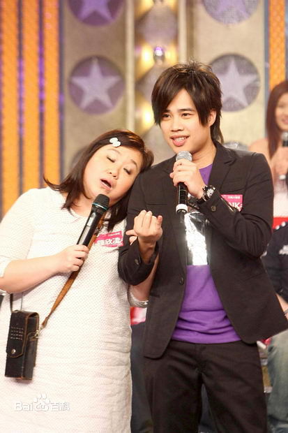 钟欣凌生活照壁纸壁纸