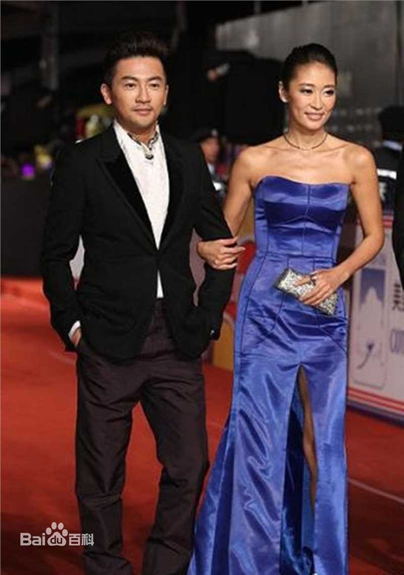 梁静参加活动照图册