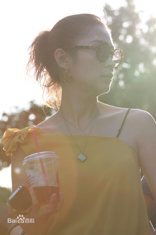 梁静参演电视剧生活照