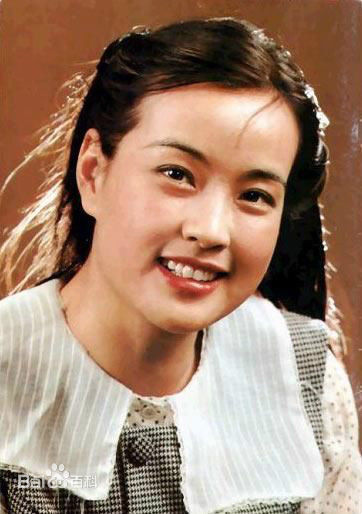 最新刘晓庆性感图片