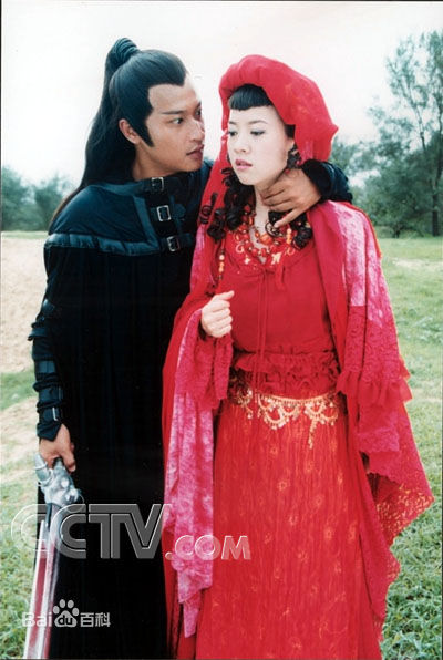 最全曾宝仪(Bowie Tsang)在2004年《名扬花鼓》饰演花鼓中的壁纸