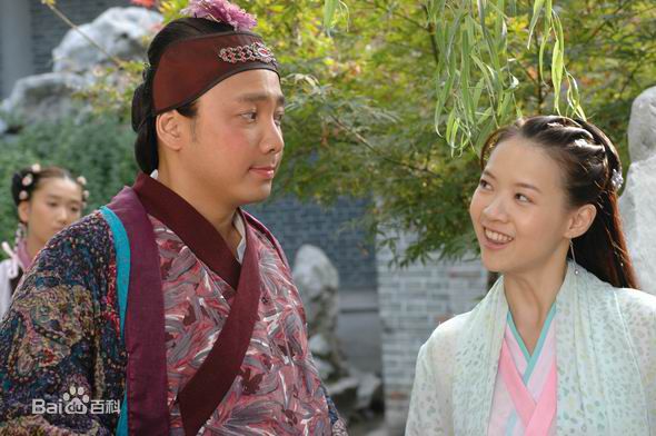 曾宝仪(Bowie Tsang)在2006年《三揭皇榜》饰演查姜女中的