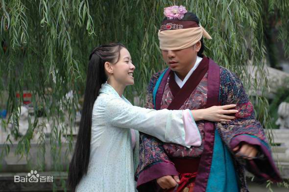 曾宝仪(Bowie Tsang)在2006年《三揭皇榜》饰演查姜女中的