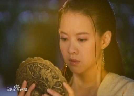 最新曾宝仪(Bowie Tsang)在2010年《天师钟馗》饰演青蛇中的图集