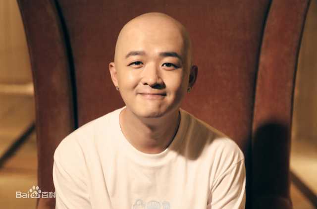 包贝尔前后照片