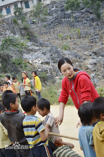 江一燕广西公益支教行前后照片