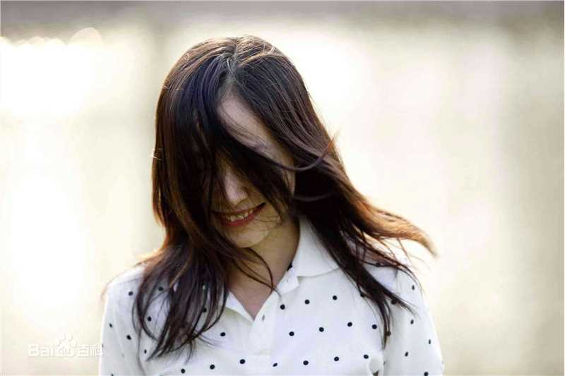 江一燕我是爬行者小江素颜照壁纸