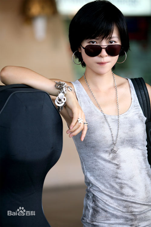 江一燕演员小江性感图片图集