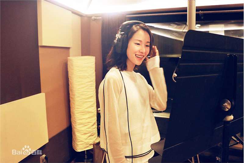 江一燕歌手小江壁纸壁纸