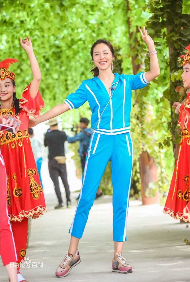 最新江一燕在《我们来了》中的图集