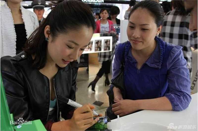 江一燕精彩图册