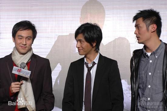 谭俊彦出席活动性感图片图集