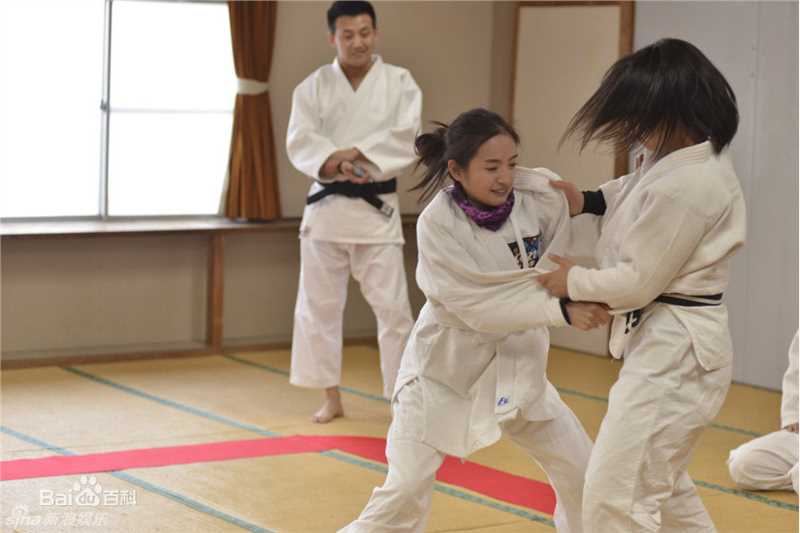 林依晨(Ariel Lin)非凡搭档素颜照相册