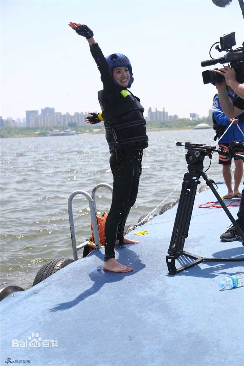 林依晨(Ariel Lin)非凡搭档素颜照相册