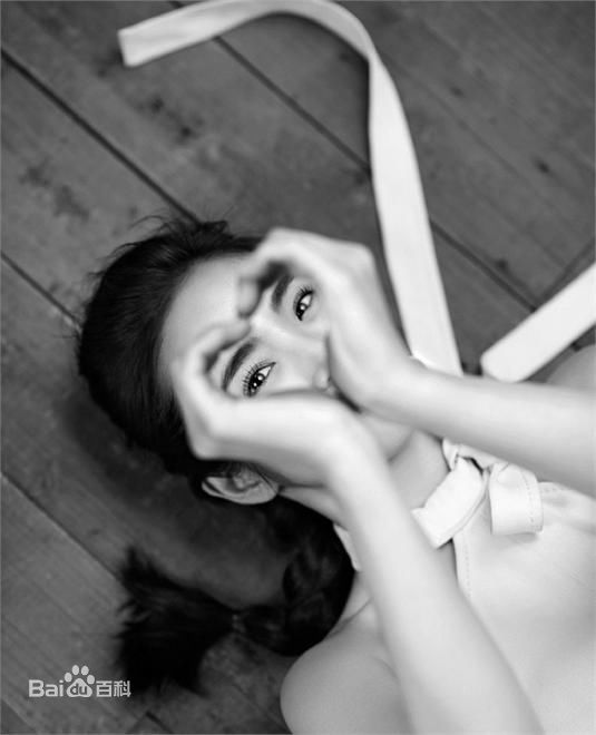 最优质林依晨(Ariel Lin)在《时尚芭莎BAZAAR EXPRESS》中的相册