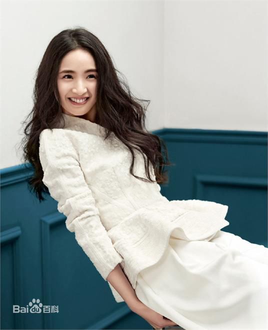 最优质林依晨(Ariel Lin)在《时尚芭莎BAZAAR EXPRESS》中的相册