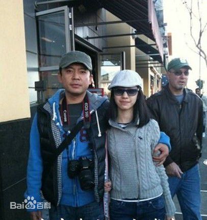 最全何政军素颜照