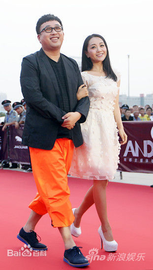 杨蓉(Yang Rong)出席活动壁纸壁纸