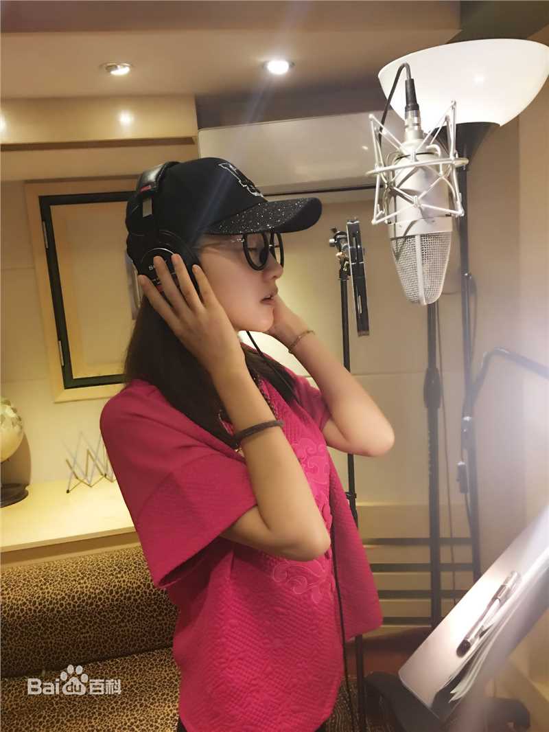 杨蓉(Yang Rong)其他活动素颜照相册