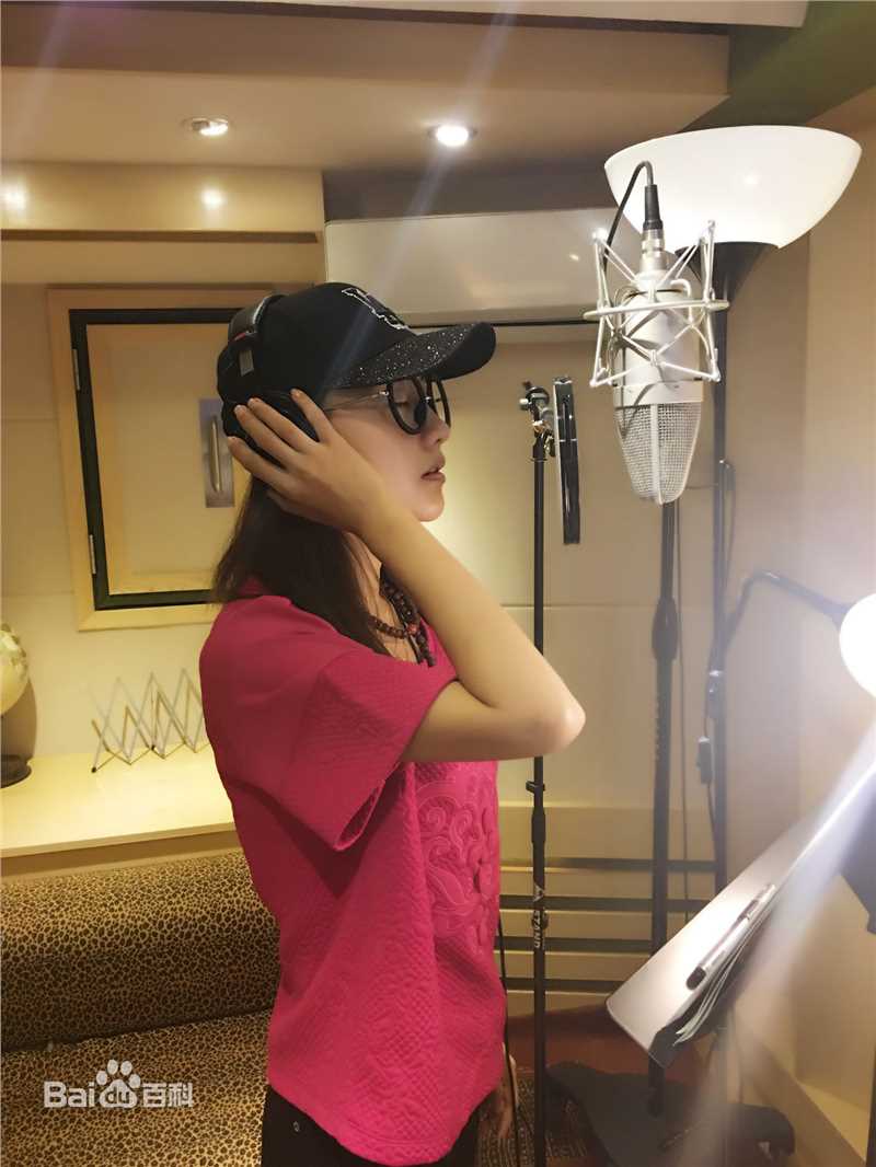 杨蓉(Yang Rong)其他活动素颜照相册