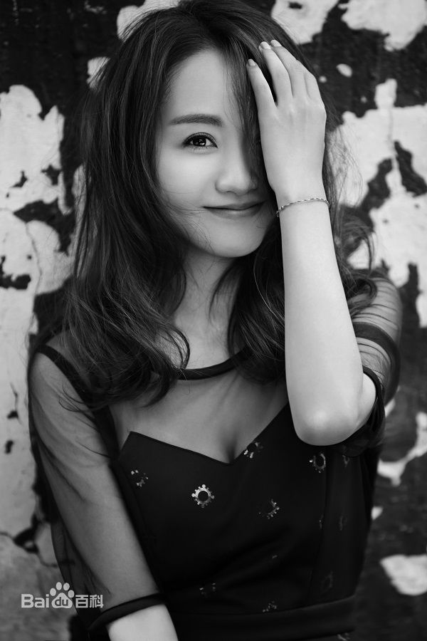 杨蓉(Yang Rong)文艺性感图片图集