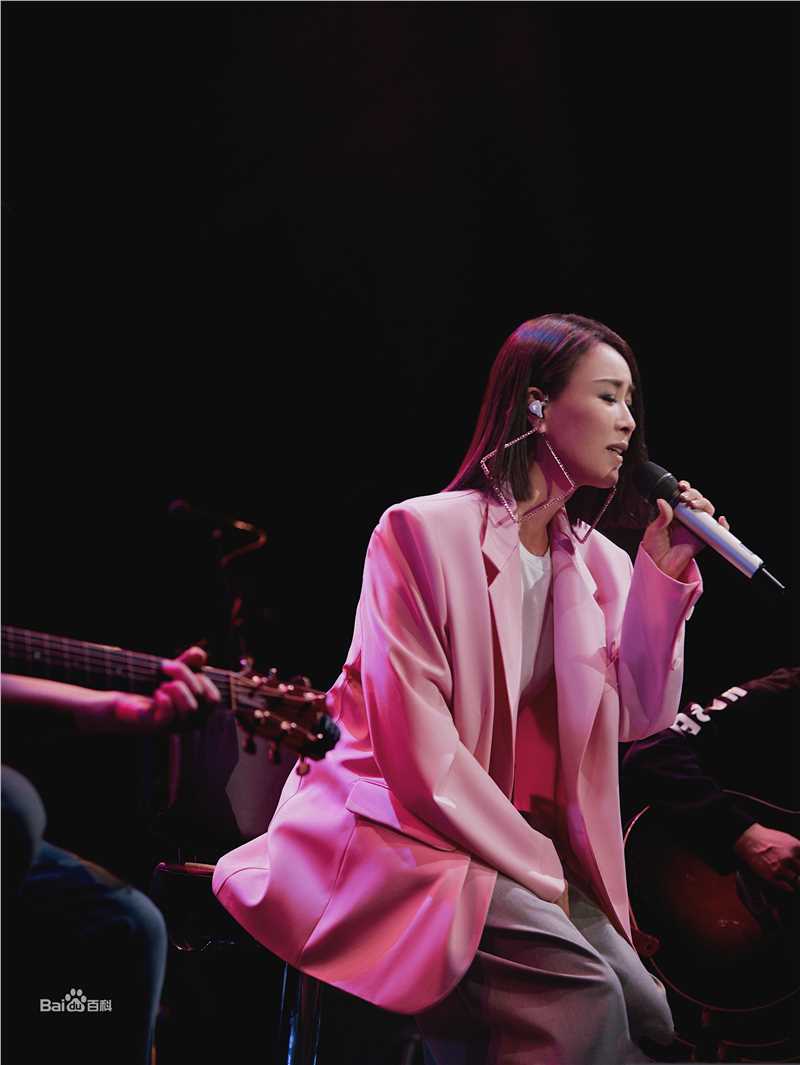 那英2019“那世界NA World”世界巡回演唱会前后照片