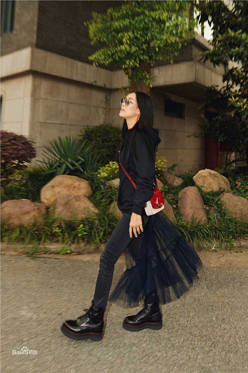 高清那英在《中国好声音2019》中的图册