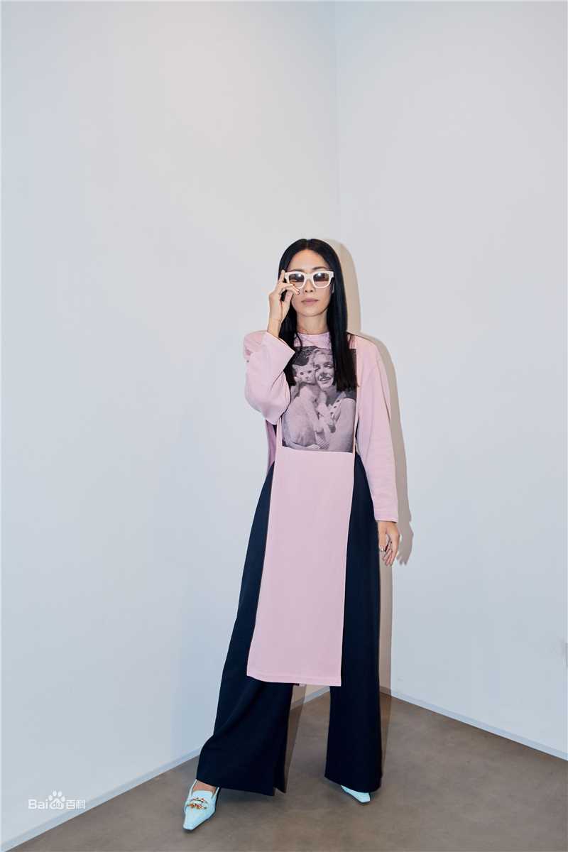 高清那英在《中国好声音2019》中的图册