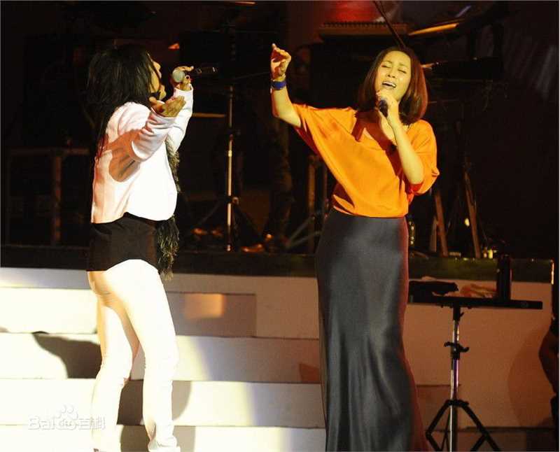 高清那英在2011.9.23《那又怎么样》北京演唱会中的图集