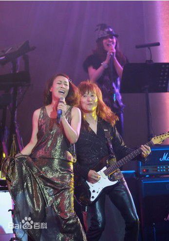 高清那英在2011.9.23《那又怎么样》北京演唱会中的图集