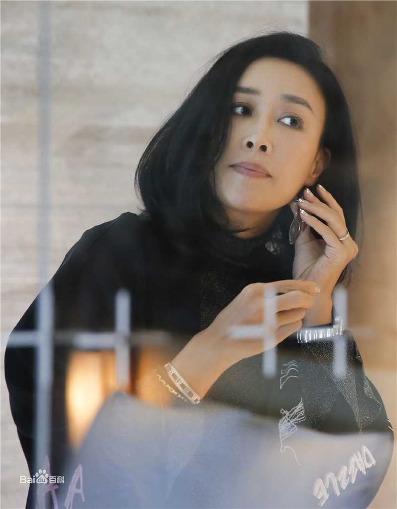 最新那英性感图片