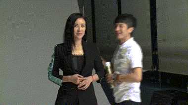 最新那英性感图片