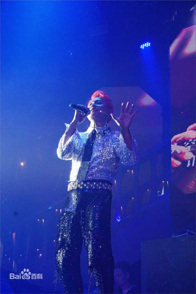 最优质陈志朋(Julian Chen (Banny Chen ))在《千面》专辑LA SHOW中的相册