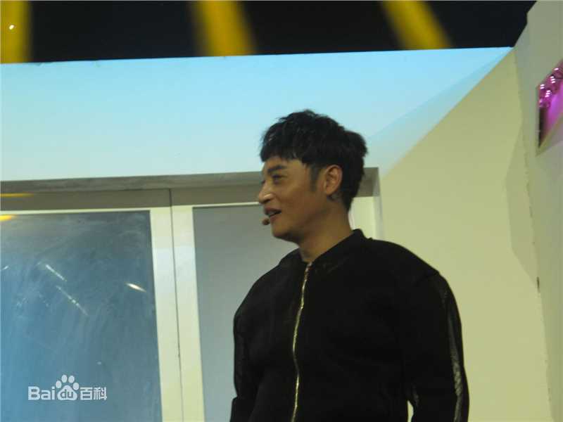 高清陈志朋(Julian Chen (Banny Chen ))在《我们都爱笑》图片中的图集