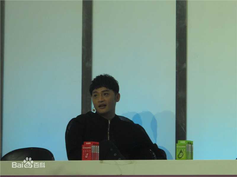 高清陈志朋(Julian Chen (Banny Chen ))在《我们都爱笑》图片中的图集