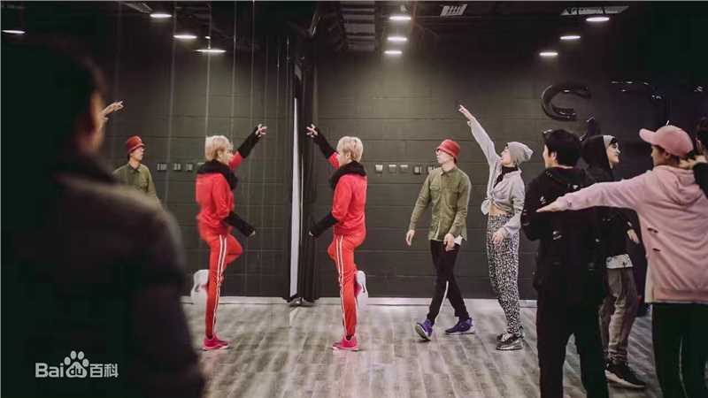 陈志朋(Julian Chen (Banny Chen ))志爱演唱会排练生活照相册