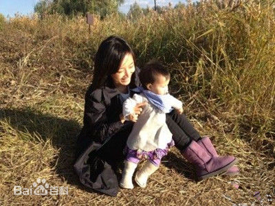 赵子琪和女儿生活照相册