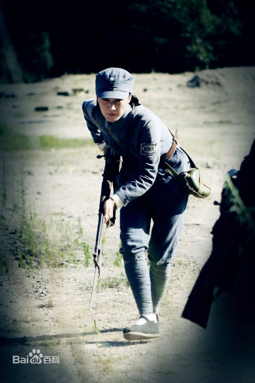 赵子琪2009年《新四军女兵》精选剧照