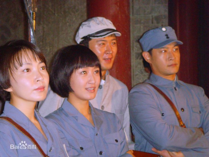 赵子琪2009年《新四军女兵》精选剧照