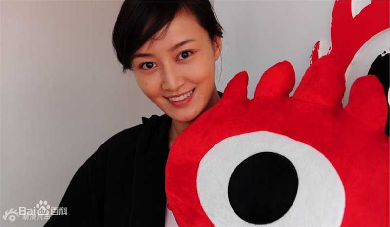 赵子琪出席活动壁纸壁纸