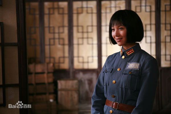 最优质韩雯雯(Vivien Han)在《红七军》饰演 欧阳明珠中的相册