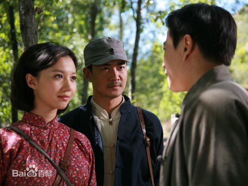 最全韩雯雯(Vivien Han)在《战斗的青春》饰演 许凤中的壁纸