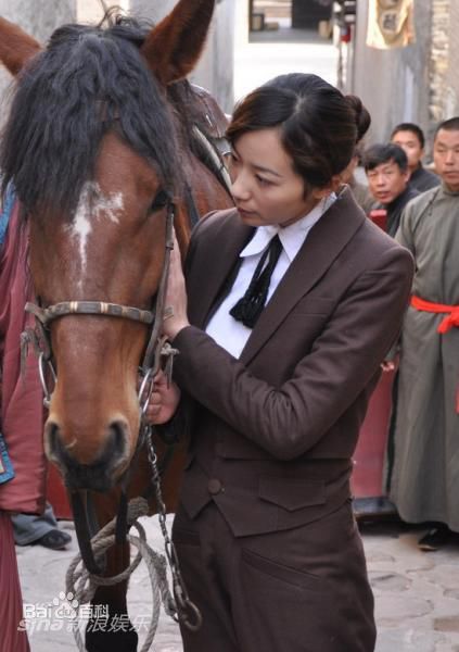 精选韩雪(Cecilia Han、ハン シュエ（日语）)在电影《囧探佳人》中的图册