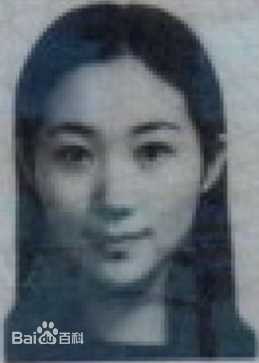 韩雪(Cecilia Han、ハン シュエ（日语）)小时候素颜照壁纸