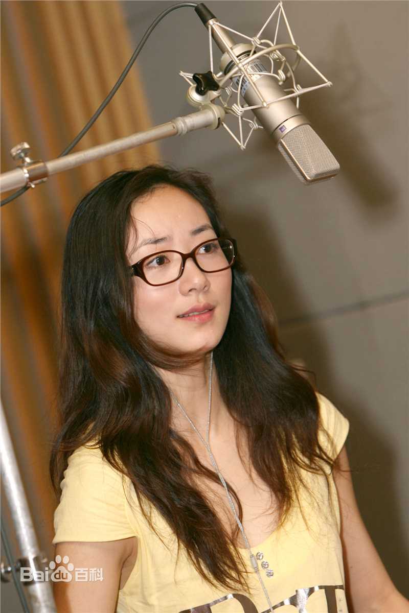 最新韩雪(Cecilia Han、ハン シュエ（日语）)在《风云决》配音组图中的壁纸